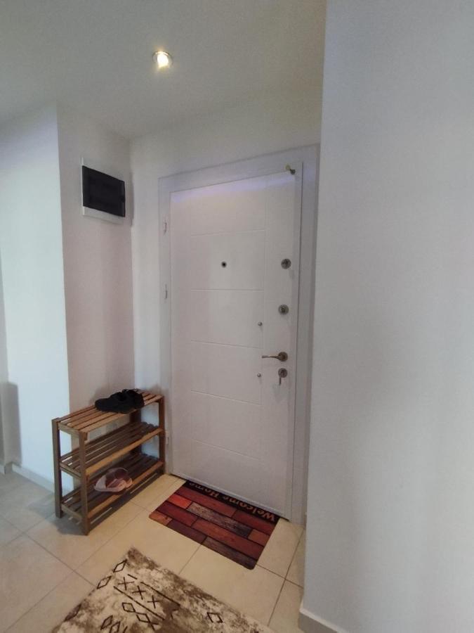 Emerald Park Apartment
